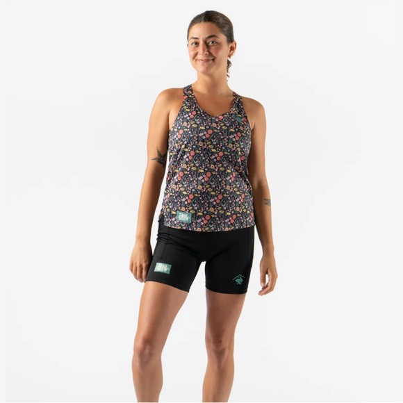 Run Rabbit - Floral Patterned Tank Top - Medium - Picture 2 of 10